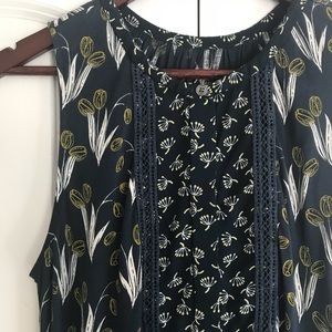 LOFT | Floral Buttoned Tank